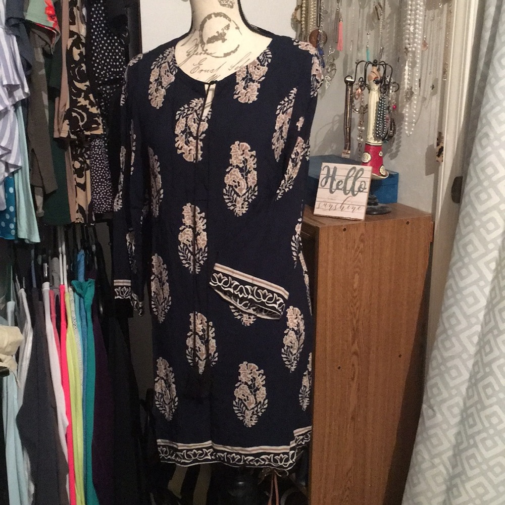 😍Short, Navy blue, long sleeve dress, Size Medium
